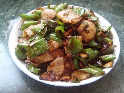 Chili fried meat