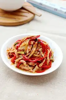 Spicy hands tore chickens