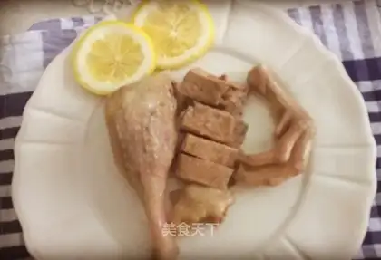 Smells like a saliva duck leg