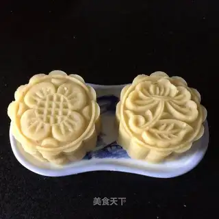 Green bean cake