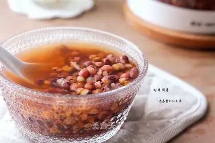 Soybeans soup