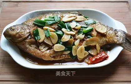 Red-burned mackerel