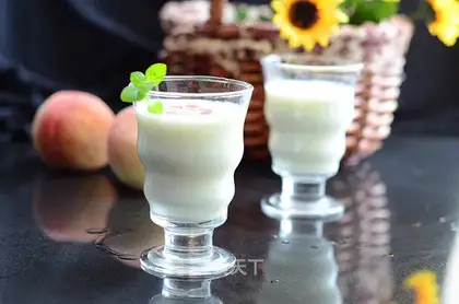Honey fruit yogurt