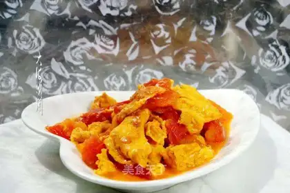 Tomato fried eggs