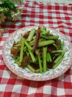 Weenie celery