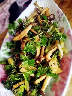 Crab mushrooms