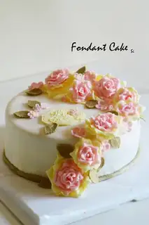 Rolling sugar cake