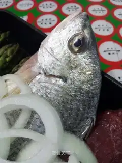 When seafood is burning iron and vegetables