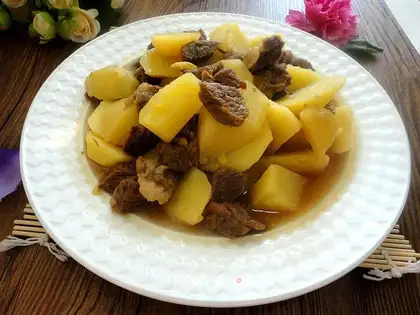 Beef stew potatoes