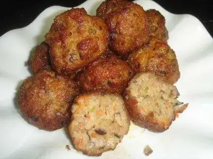 fried pork meatballs