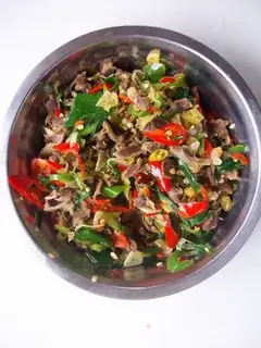 stir-fried chicken kidney with sour pepper