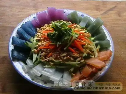 Five-color cold rice noodles