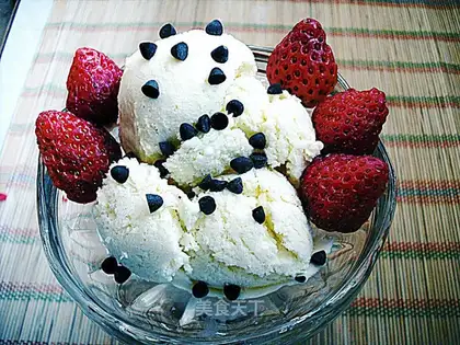 Cheese, vanilla, yogurt, ice cream