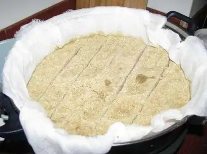 Homemade mung bean cake