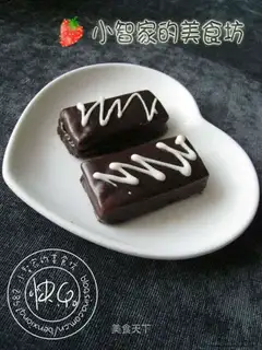 Chocolate sandwich cookies
