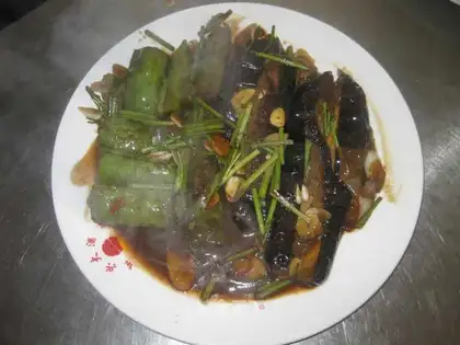 Grilled Eggery Bun with Pepper