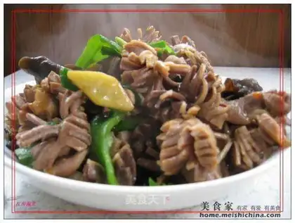 stir-fried duck treasures
