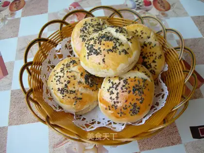 White sugar small cake