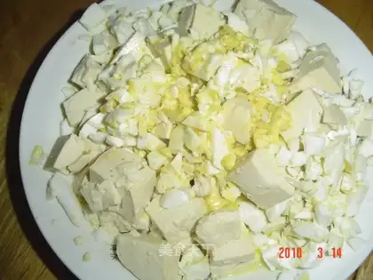 Salted duck eggs mixed with tofu