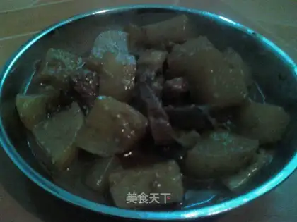 Radish stewed pork