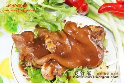 braised pig's feet