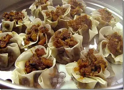 Glutinous rice chicken steamed wheat