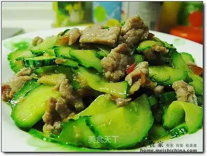 stir-fried pork with cucumber
