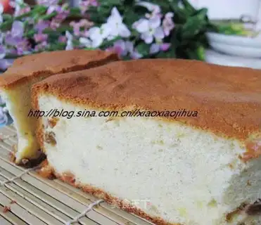 Raisin Chiffon Cake