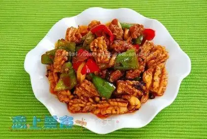 Squid with double pepper in black bean sauce