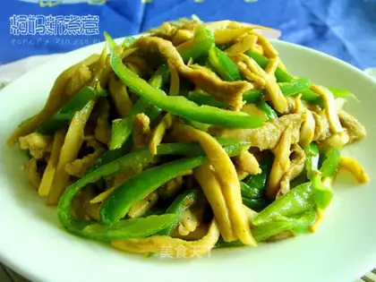 stir-fried shredded pork with mushroom