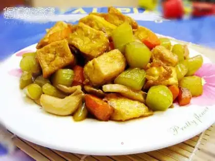 Stewed tofu with colorful vegetables