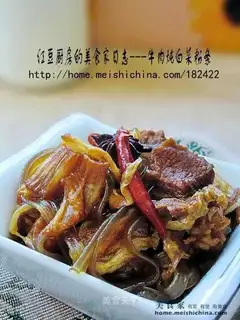 Stewed beef with cabbage and vermicelli
