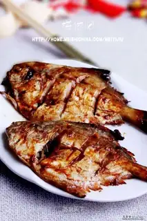 Grilled pomfret in soy sauce