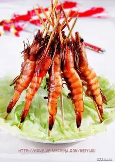 Grilled shrimp with black pepper