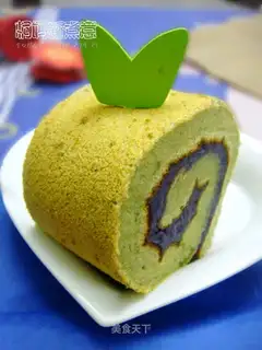 Purple sweet potato green tea cake roll