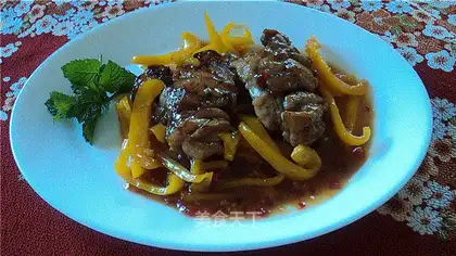 Roast chicken with sweet and spicy sauce