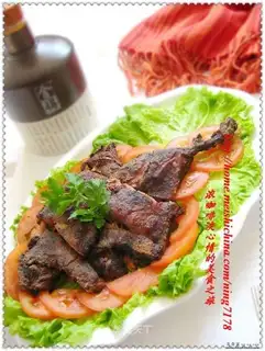 Crispy duck legs in sauce