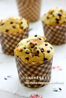 Banana chocolate muffin