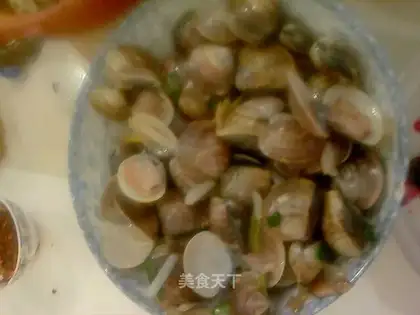 Dry fried clams