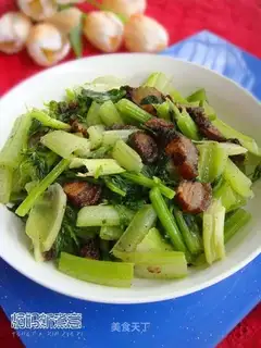 stir-fried bacon with celery