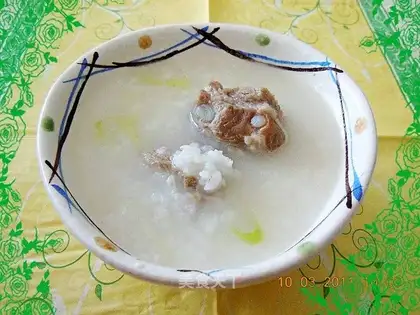 Pork bone porridge