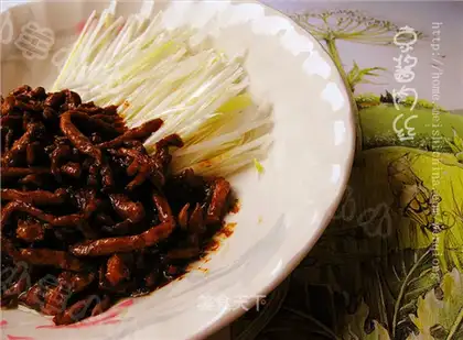 Shredded pork in Beijing sauce