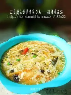 Hot and sour egg soup