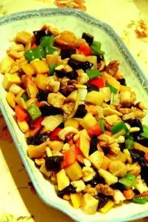 stir-fried seafood with nuts