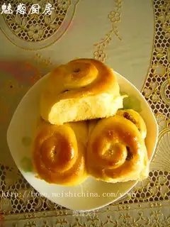 Honey red bean bun