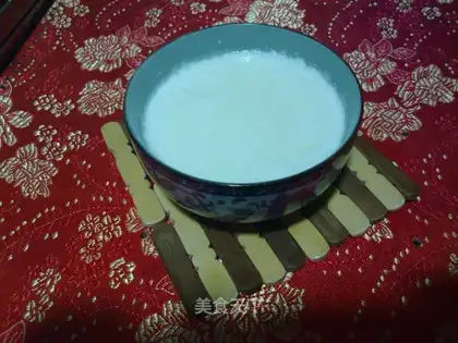 Stewed double skin milk with rock sugar