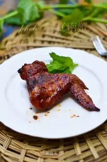 Roasted chicken wings