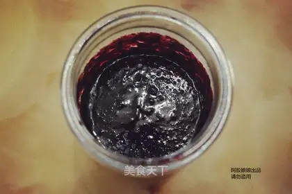 Homemade blueberry sauce
