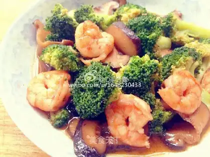 Shrimp fried broccoli