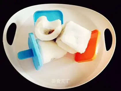 A yogurt popsicle